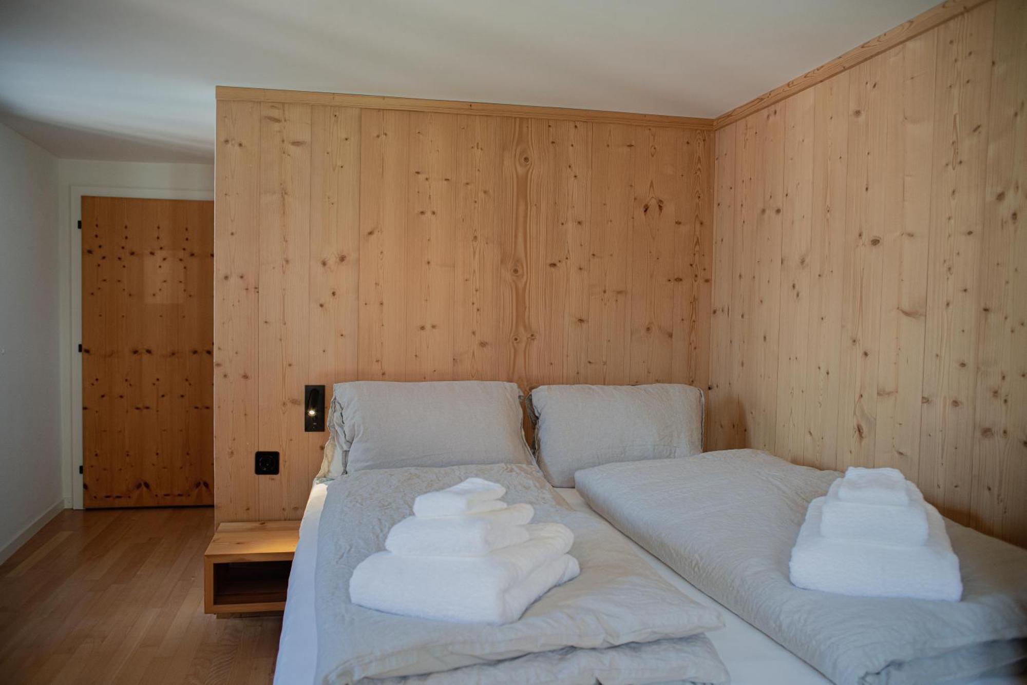 Pensiunina - Pension - Sent GR Zimmer foto